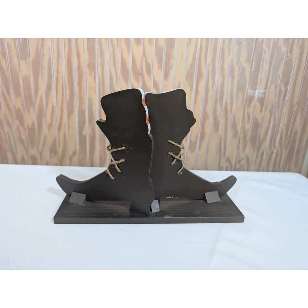 NWOT Halloween Decor Witch Shoes Sign "If the Shoe Fits" - Picture 3 of 6